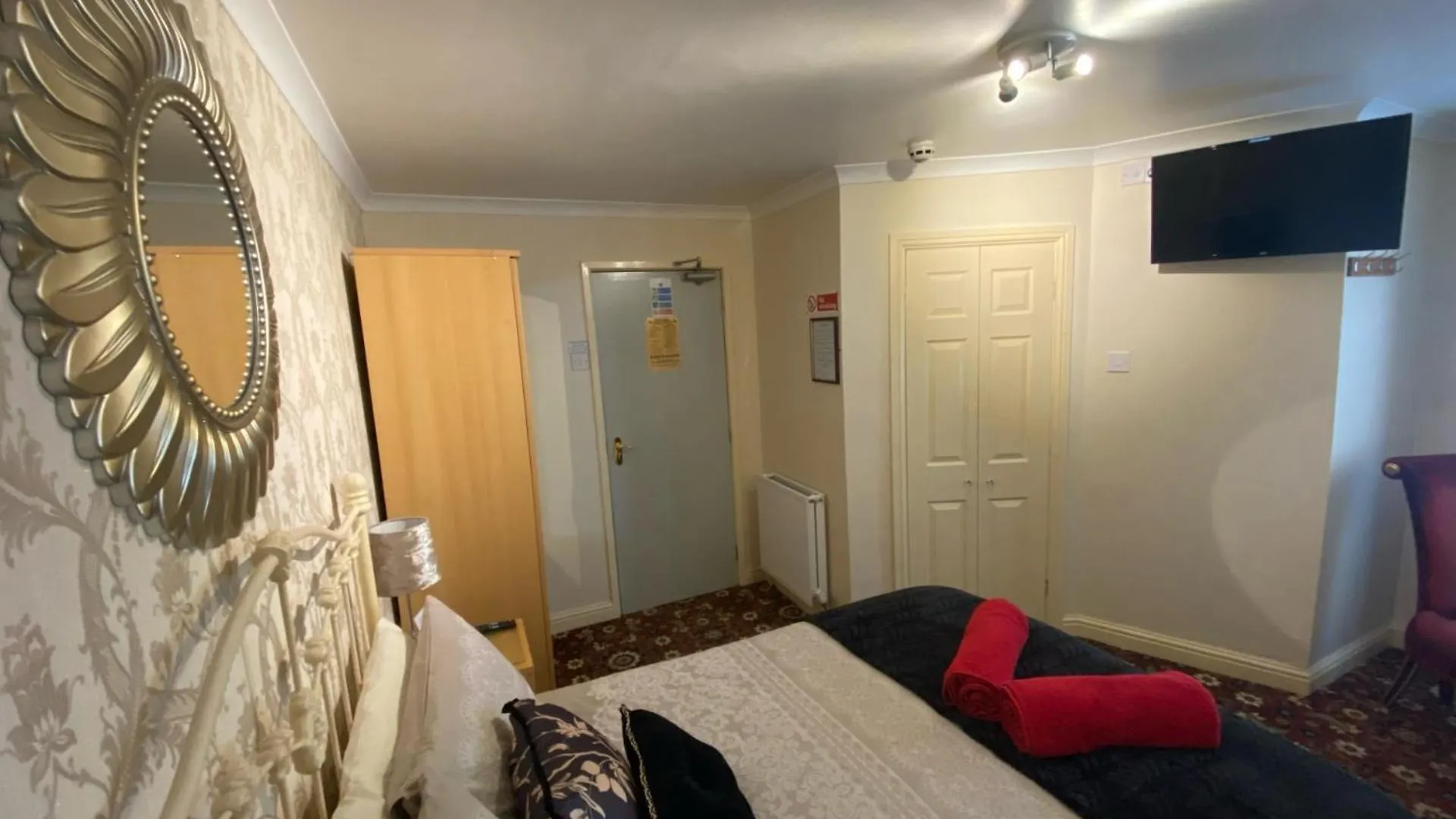 The Libra - Adults Only B&B With Carpark Blackpool 3*,