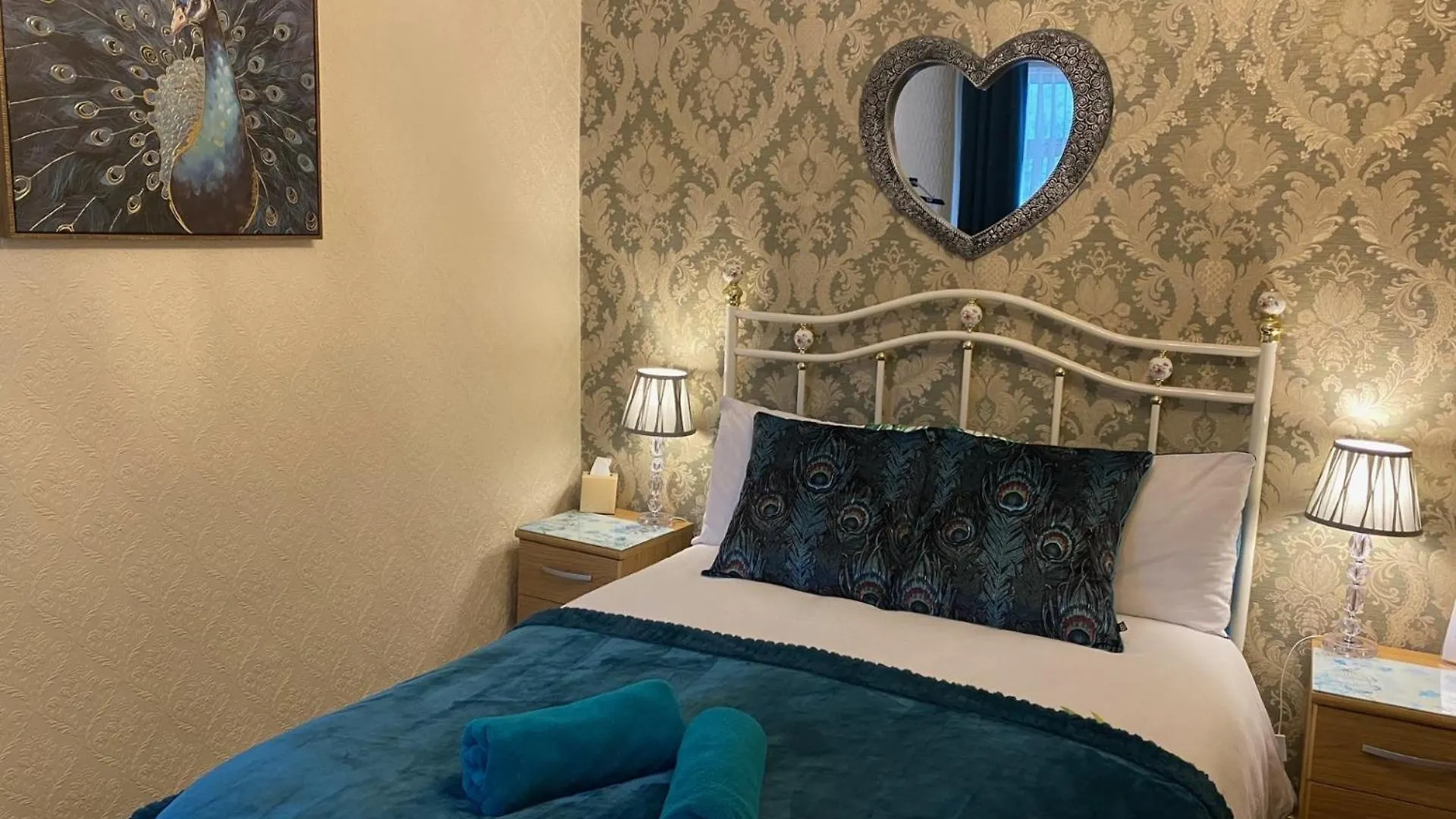 The Libra - Adults Only B&B With Carpark Blackpool Guest house