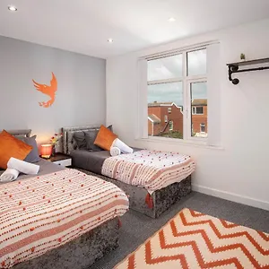 03 Holmfield Apartment
