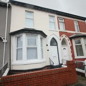 Regent Choice - Town Centre - Large Holiday home